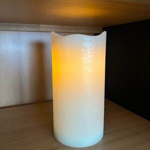 Real touch wax LED pillar candle holder, ivory, warm flickering flame, battery